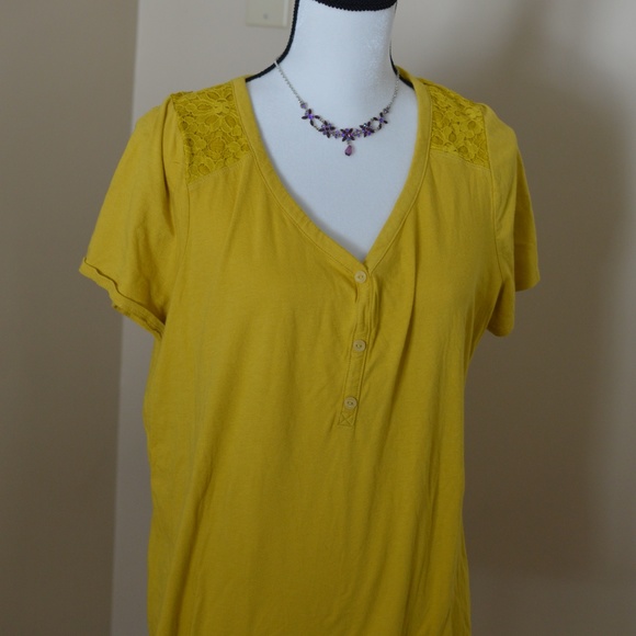 Lane Bryant Tops - $3/25 SALE Lane Bryant Shirt